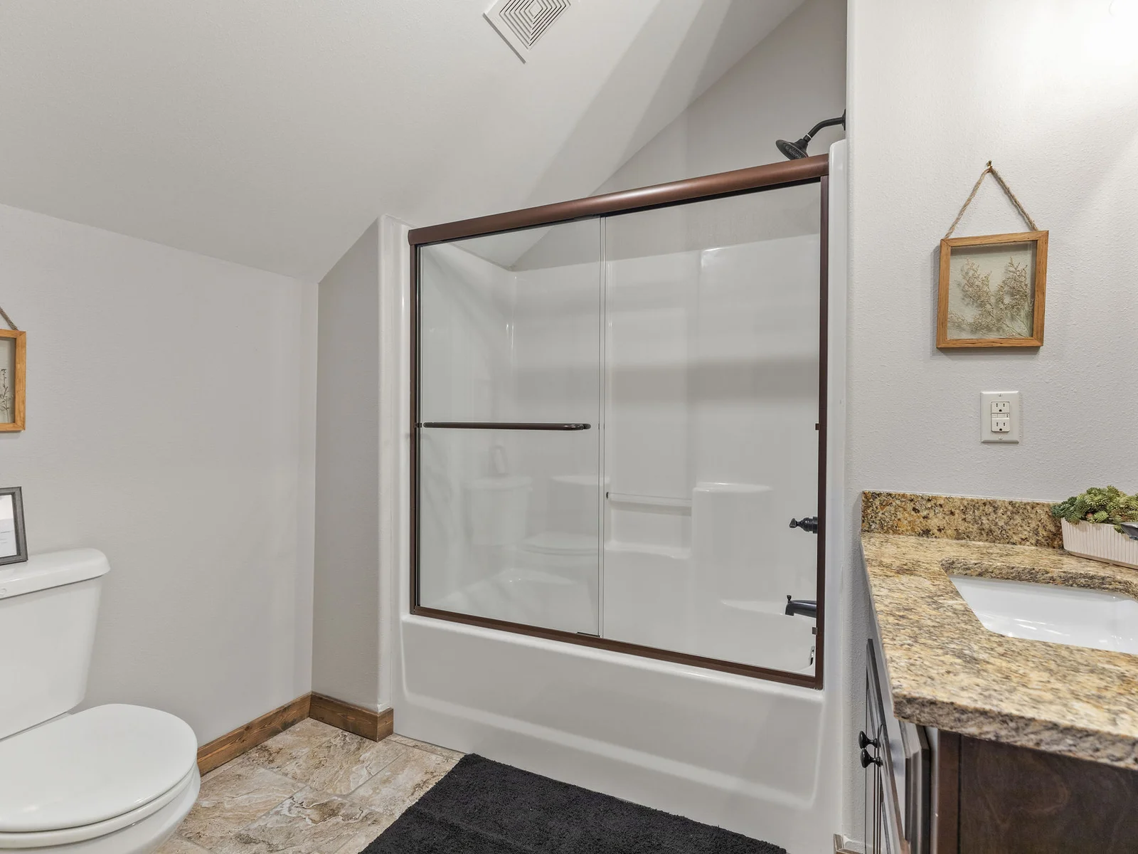 King #4 bathroom down the hall