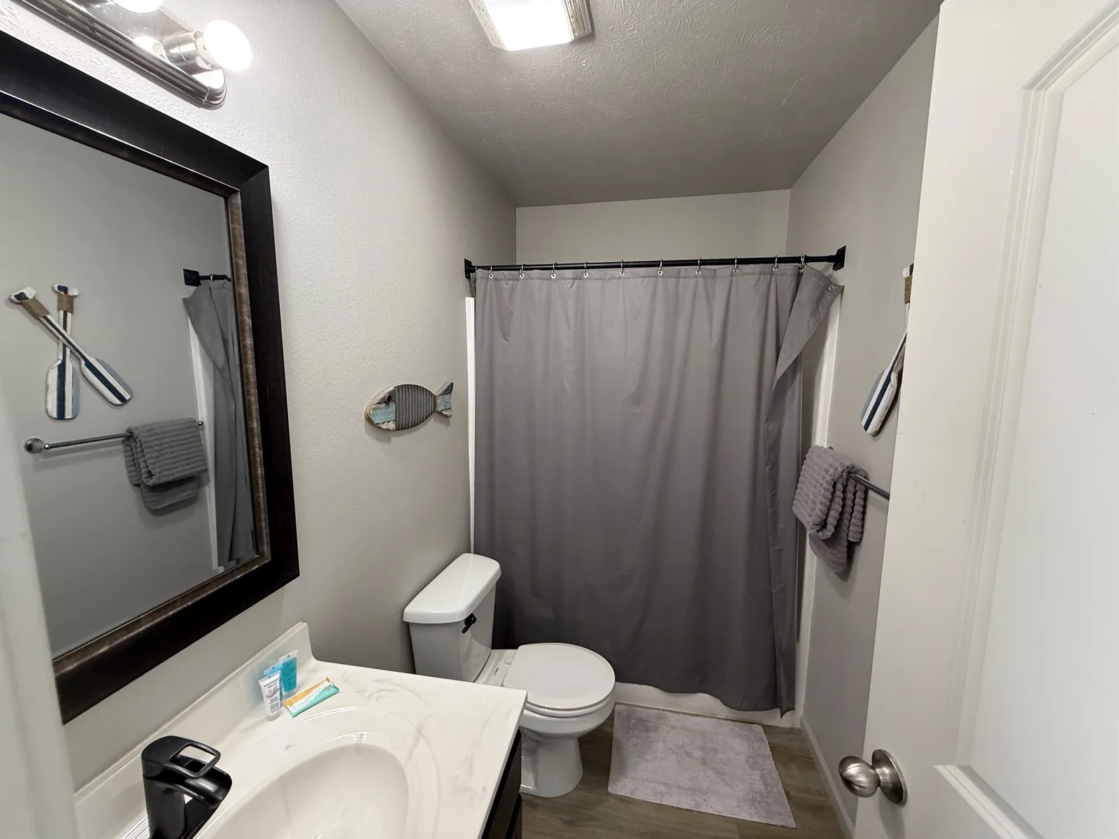 master suite with shower/tub