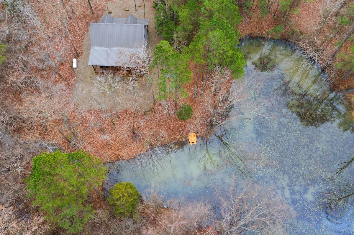 Surrounded by Nature’s Calm — Enjoy Tranquil Pond Views and Wooded Serenity