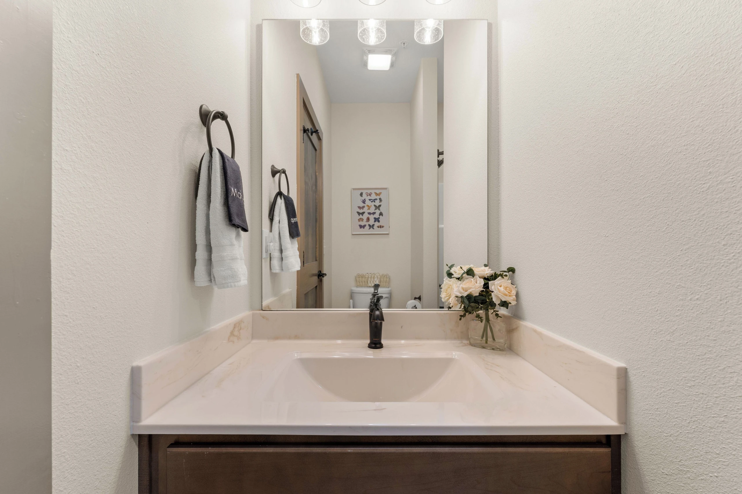 Sink area in bedroom on right ensuite.