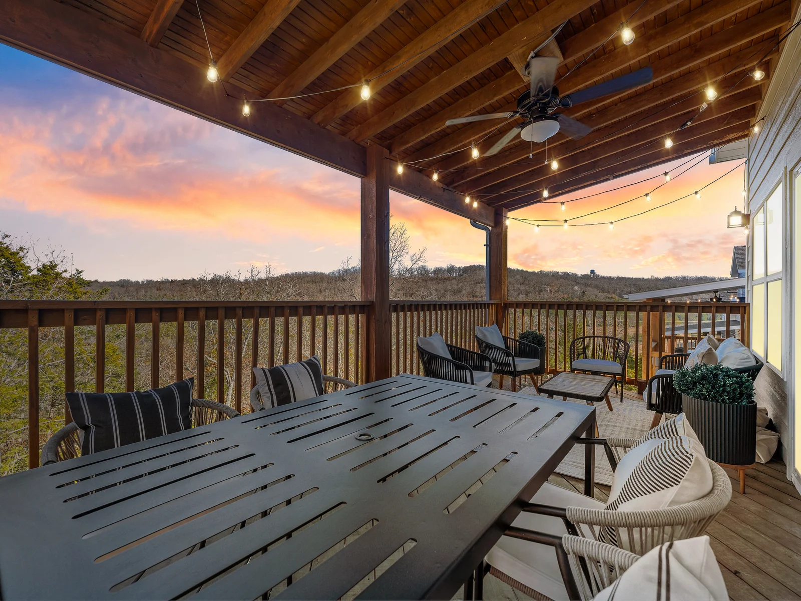 Deck Delight: Enjoy stunning views and starry nights in this stylish outdoor retreat!