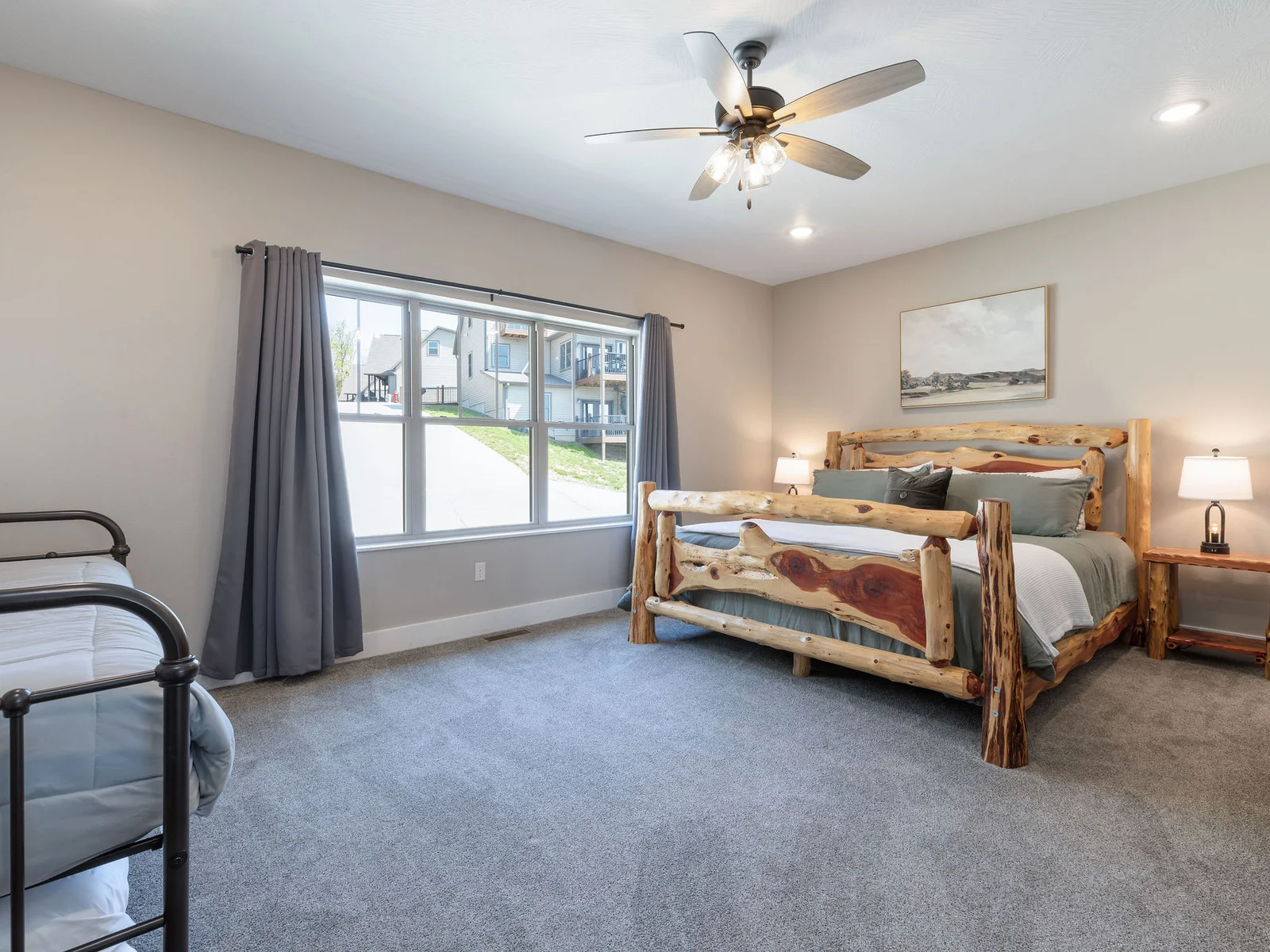 Main level King bedroom #3 w/ ensuite and trundle bed
