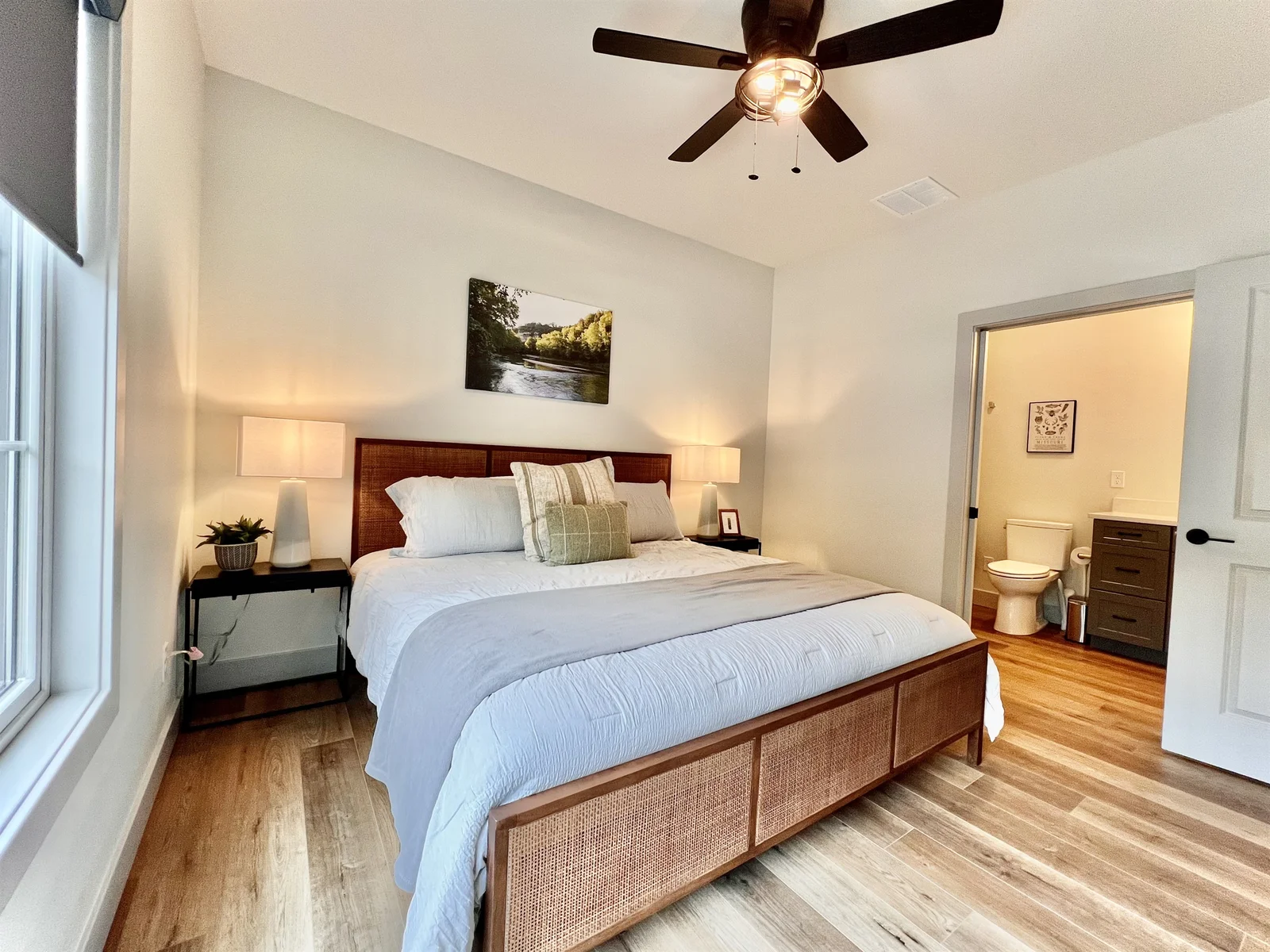 Main level King with ensuite bathroom