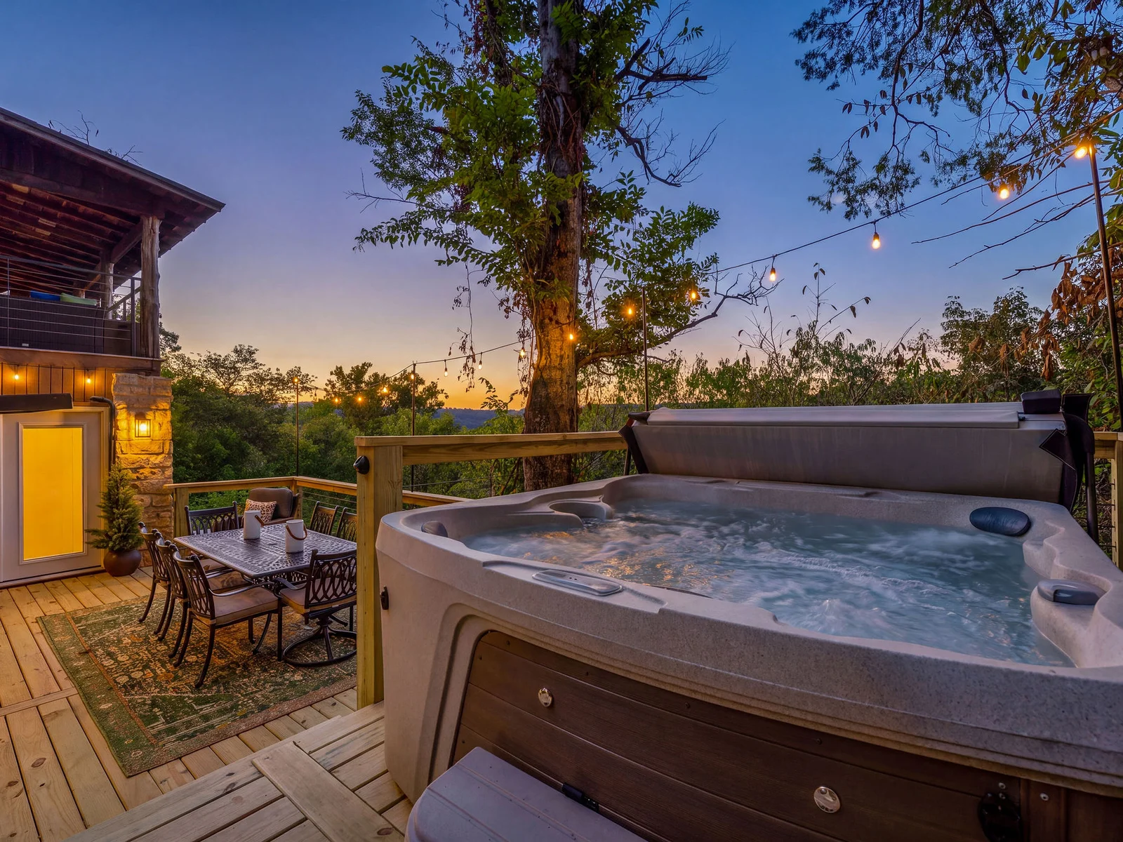 This might just be the best seat in the house. ♨️🌲 A hot soak, cool Ozark air, and absolutely nowhere you need to be. ✨