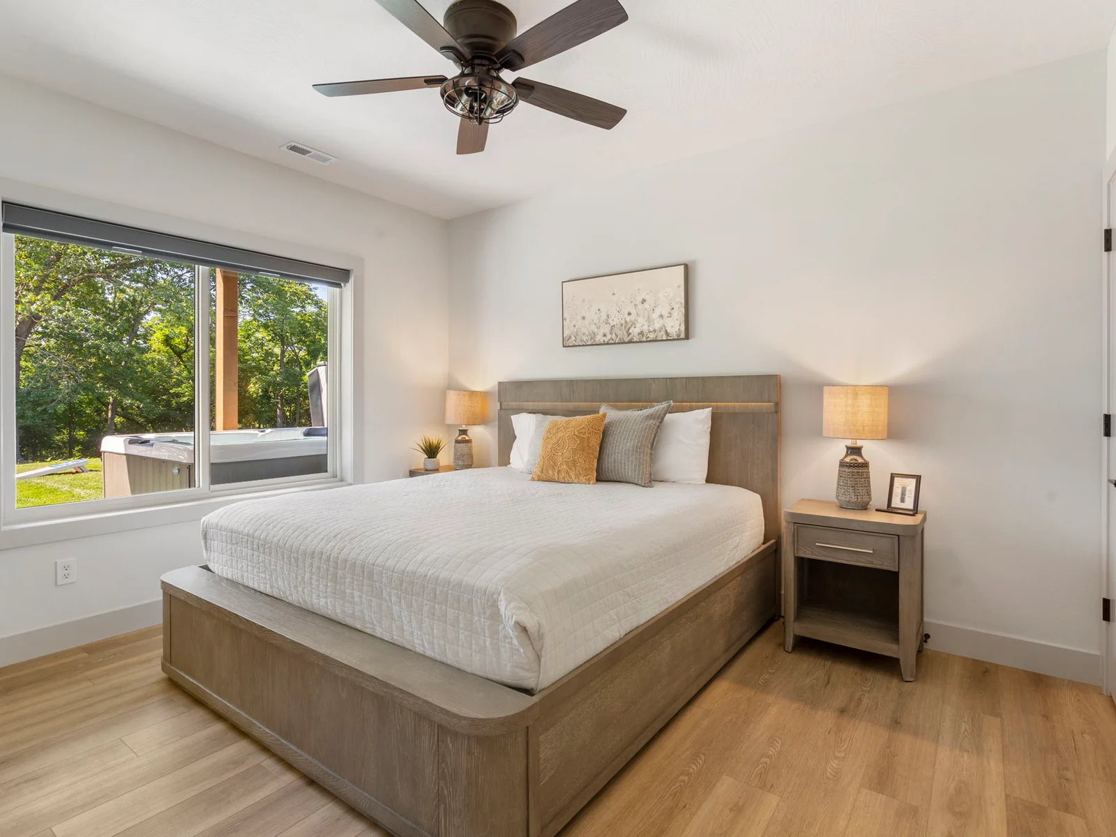 Lower level king bedroom