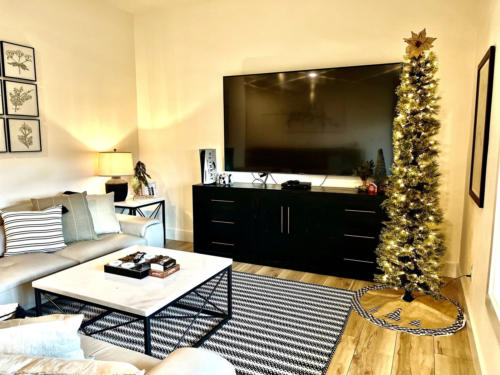 Lower game room