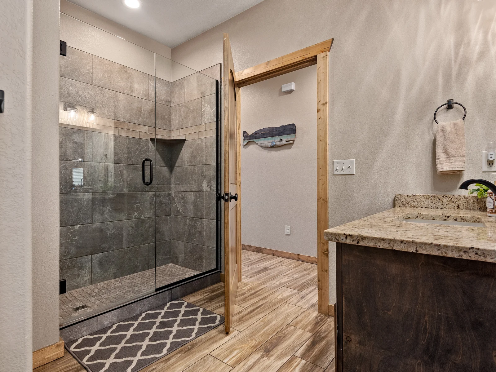 Ensuite bath