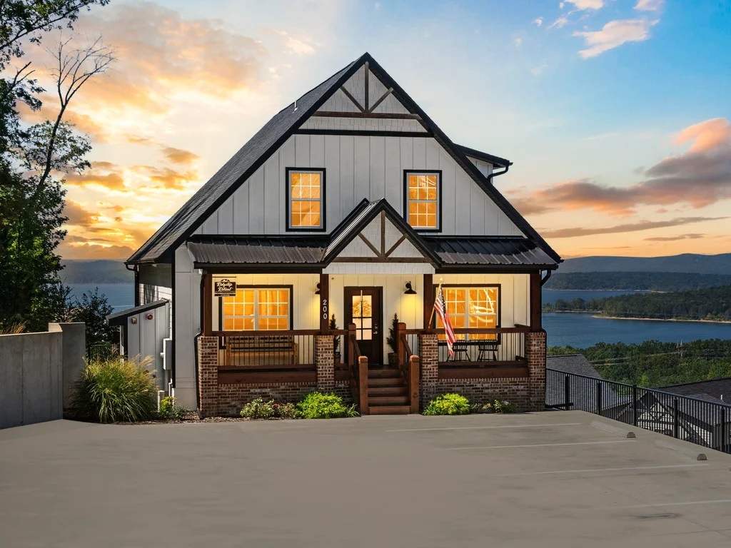 Ridgetop Retreat