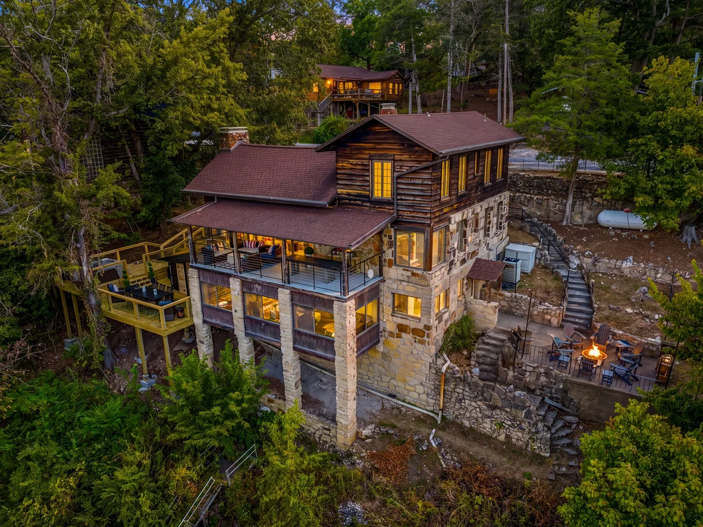 The Cliff Haus at Taneycomo – Branson