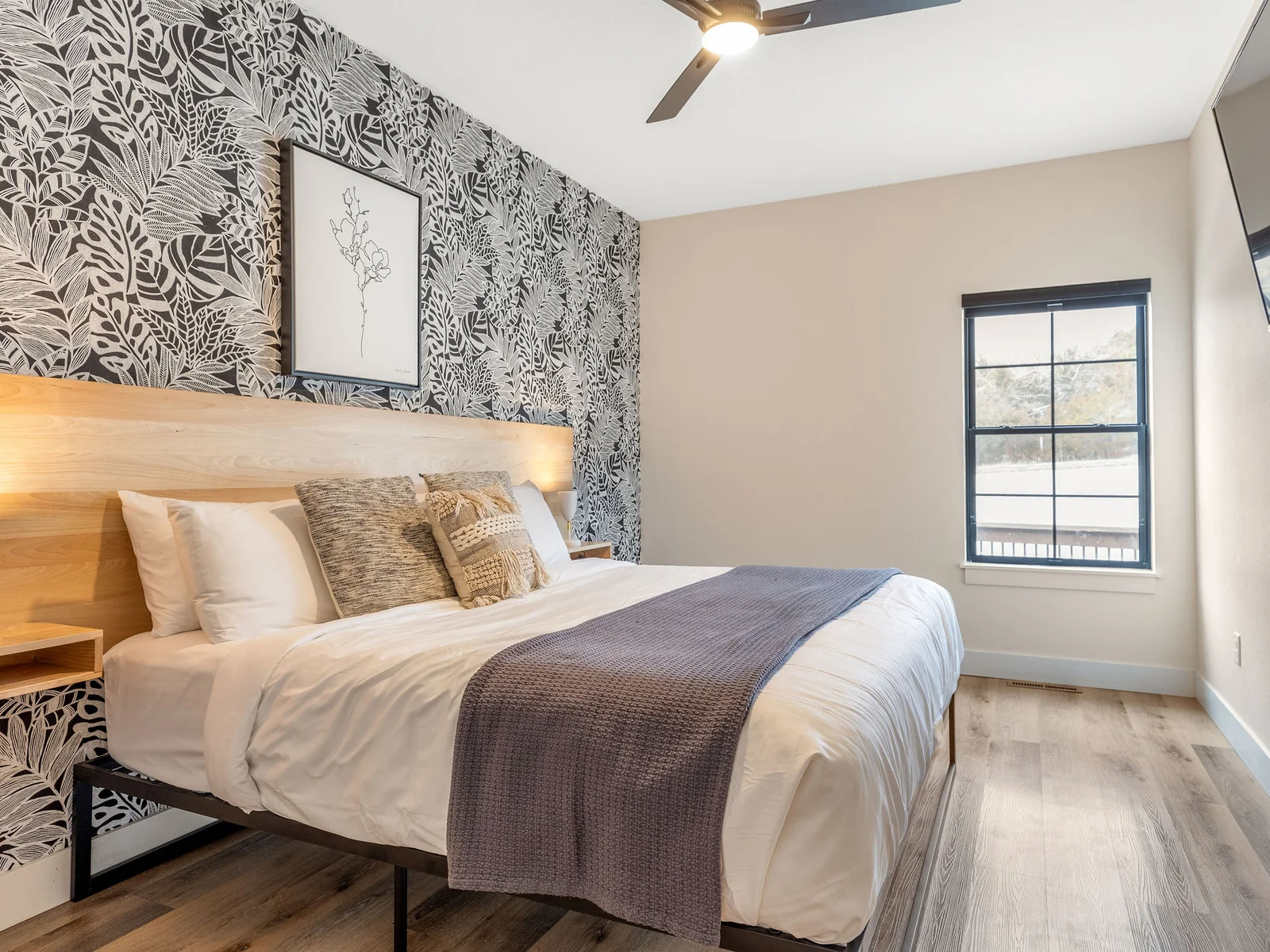 Main level King bedroom #3 w/ ensuite bath