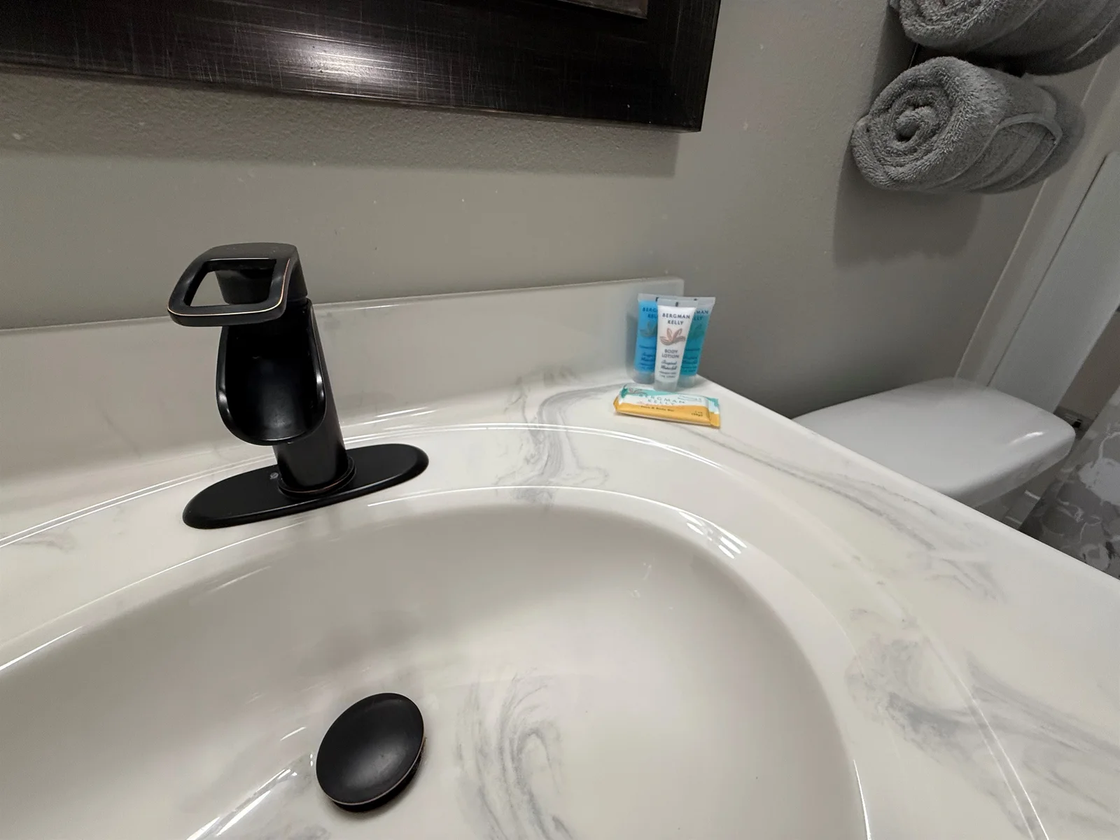 Sample size shampoo and soaps provided