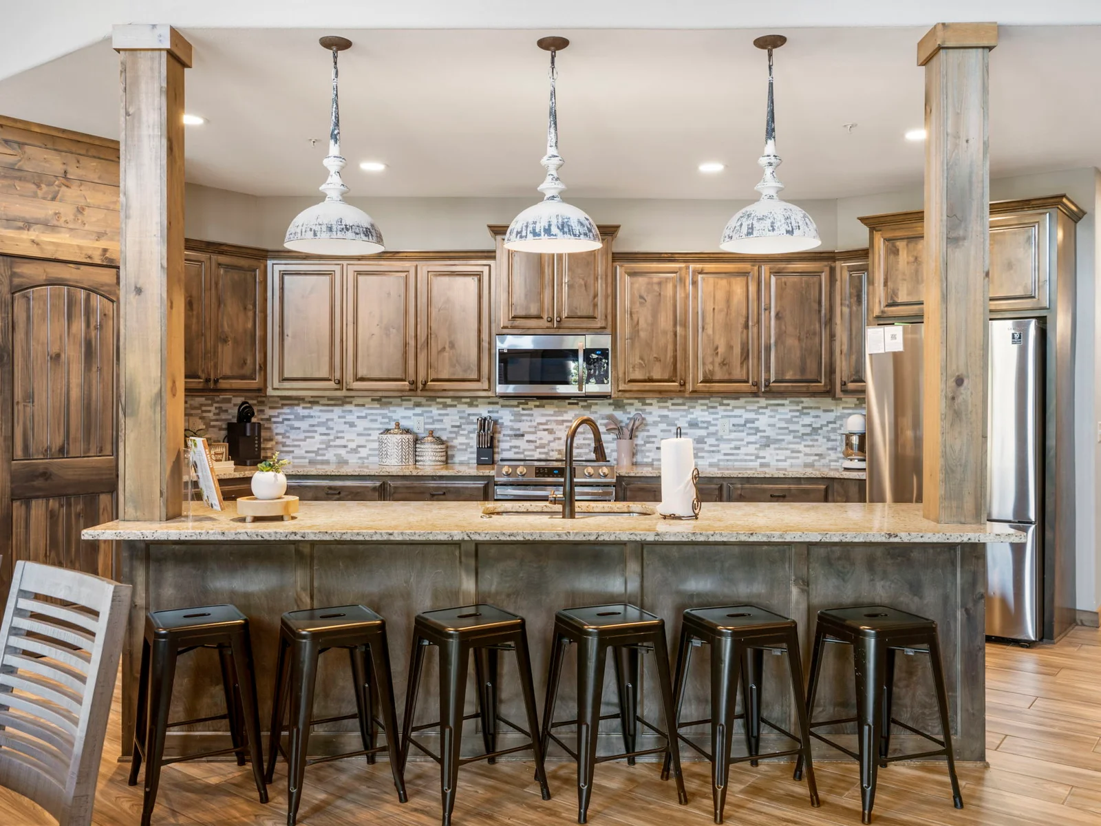 Barstool and dining table seating!