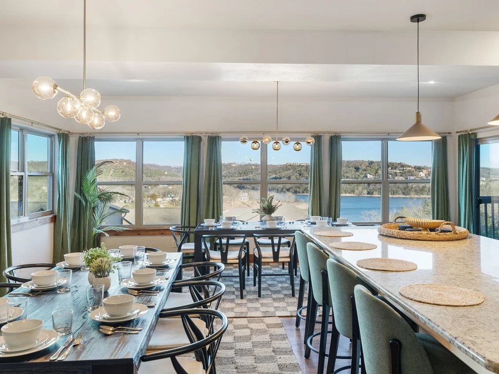Rockwood’s Lakeview Oasis