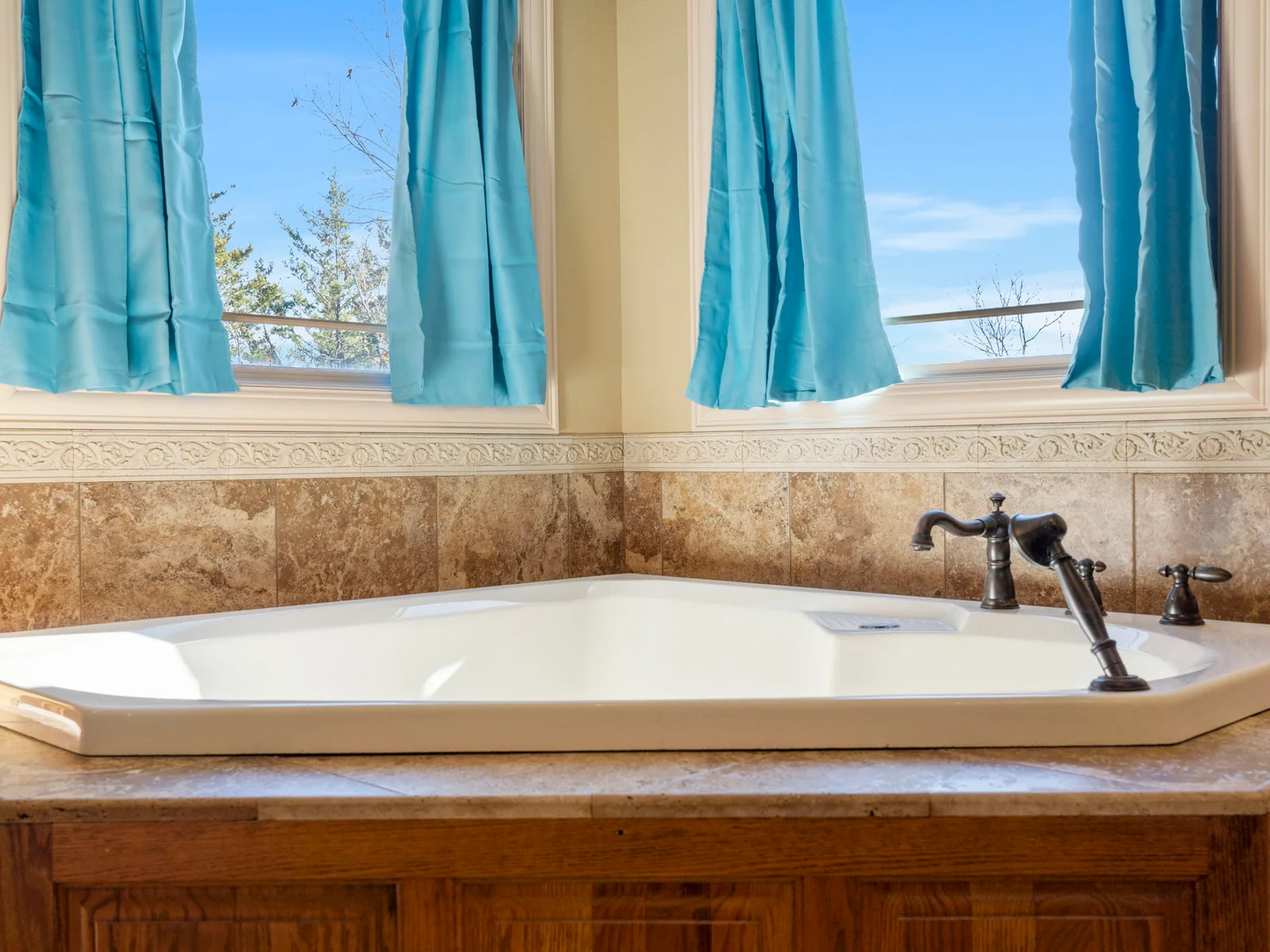 Master tub