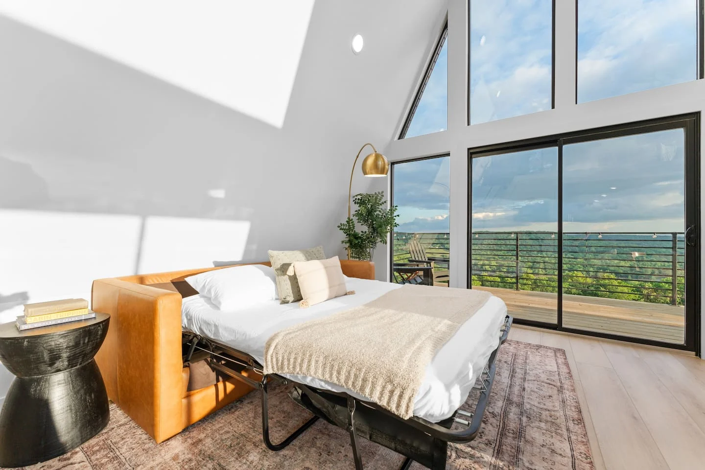 Pull out sofa to sleep an extra person