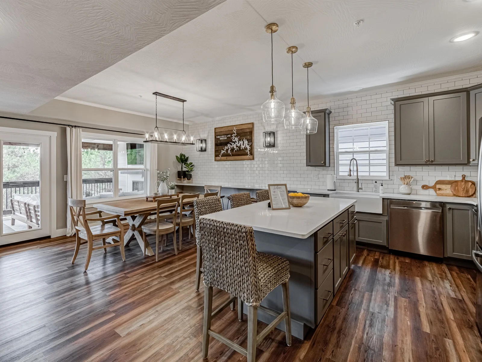 Living and dining space