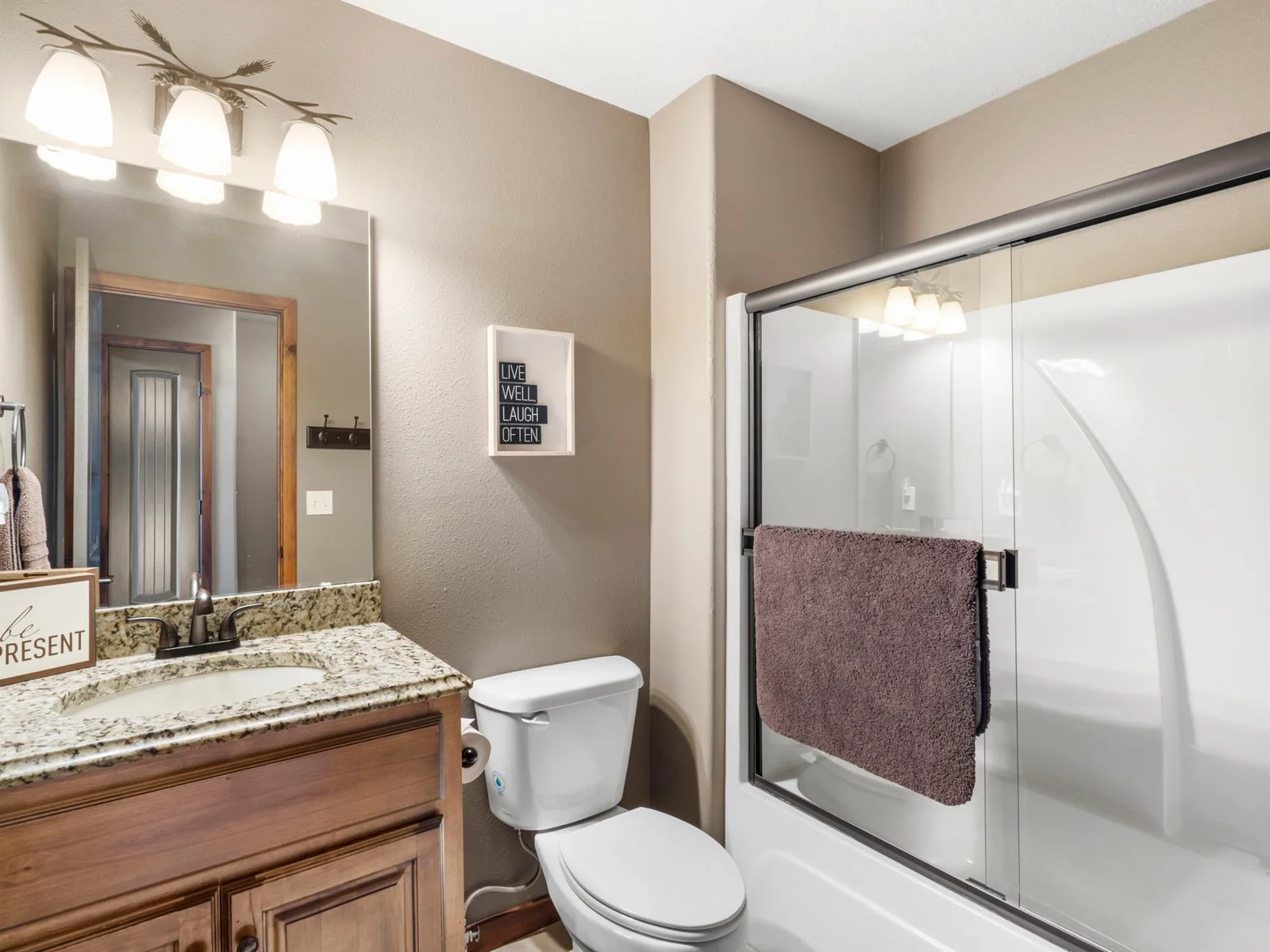 Upper level bathroom-shared between 2 bedrooms