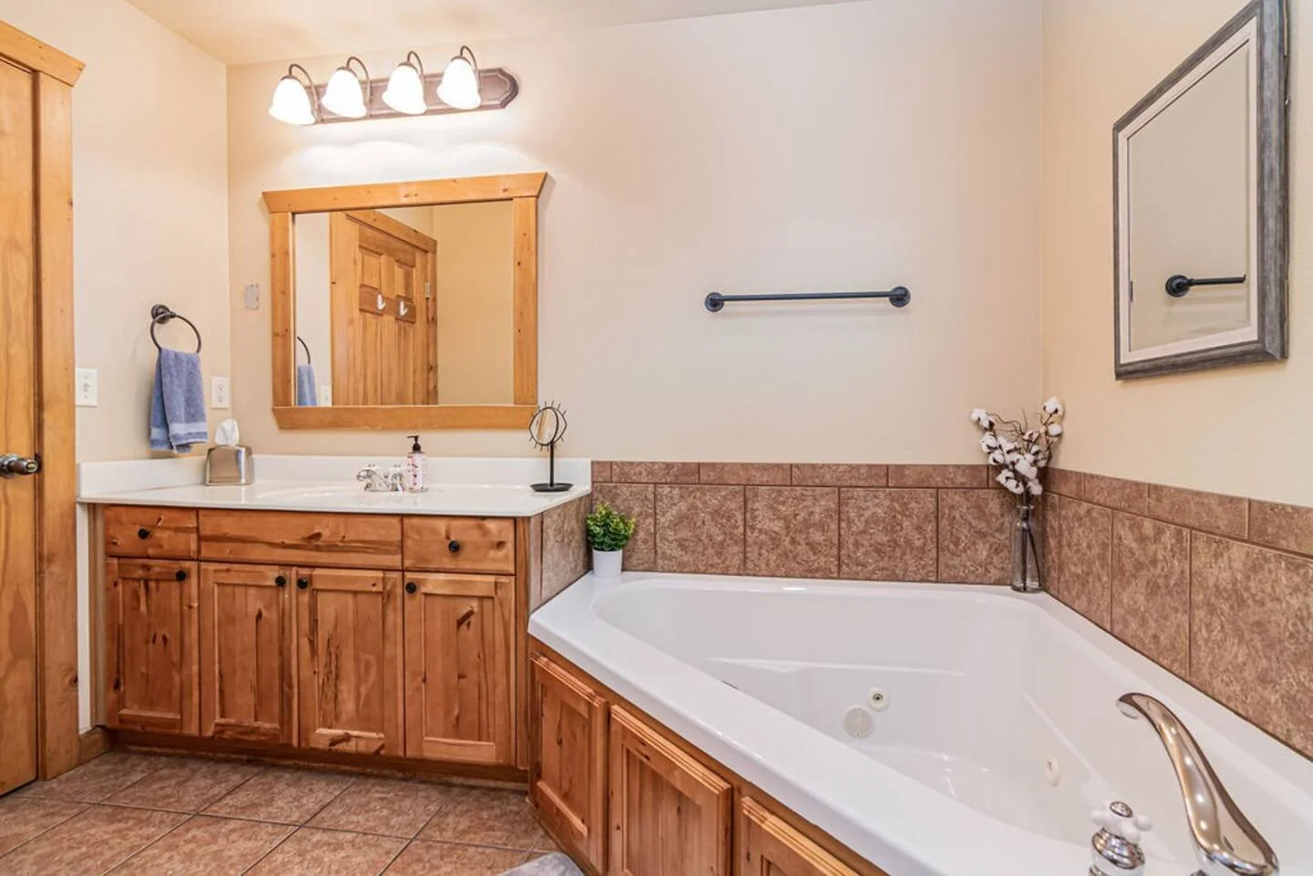 Spacious 2nd Guest bathroom with jacuzzi tub and full vanity