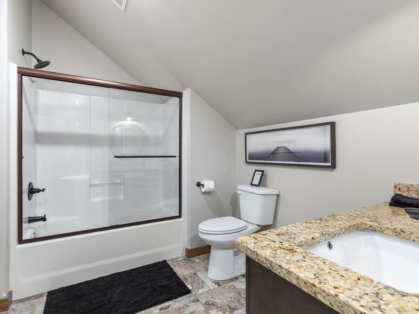 King #3 ensuite bathroom