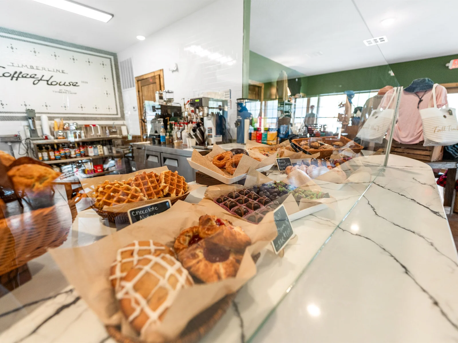General Store w/ Baked Goods, Coffee, Ice Cream, Pizza, Drinks, Clothes, and more!