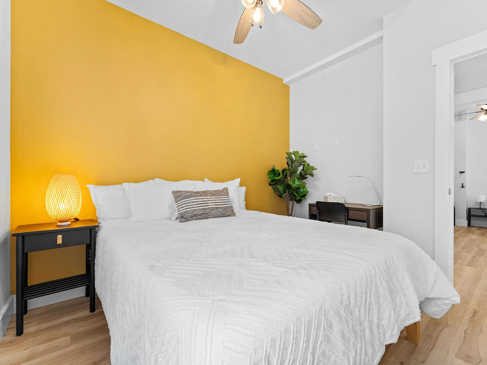 Lower level queen bedroom #2