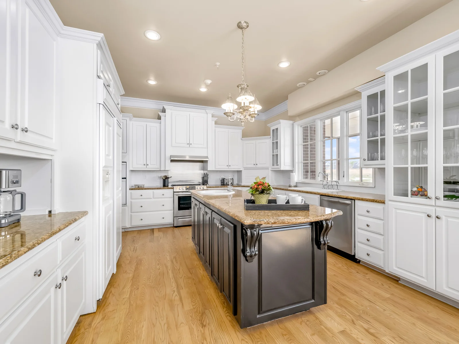 Kitchen fully equipped and ready for gourmet meals