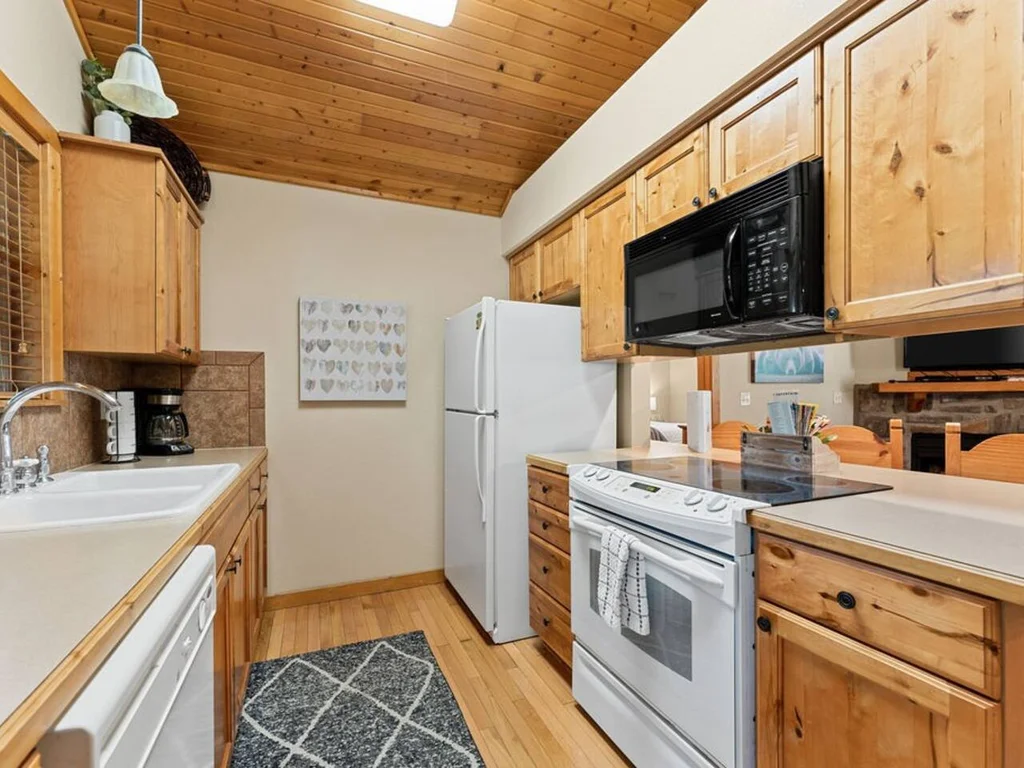 Cozy Stonebridge in Branson West, MO