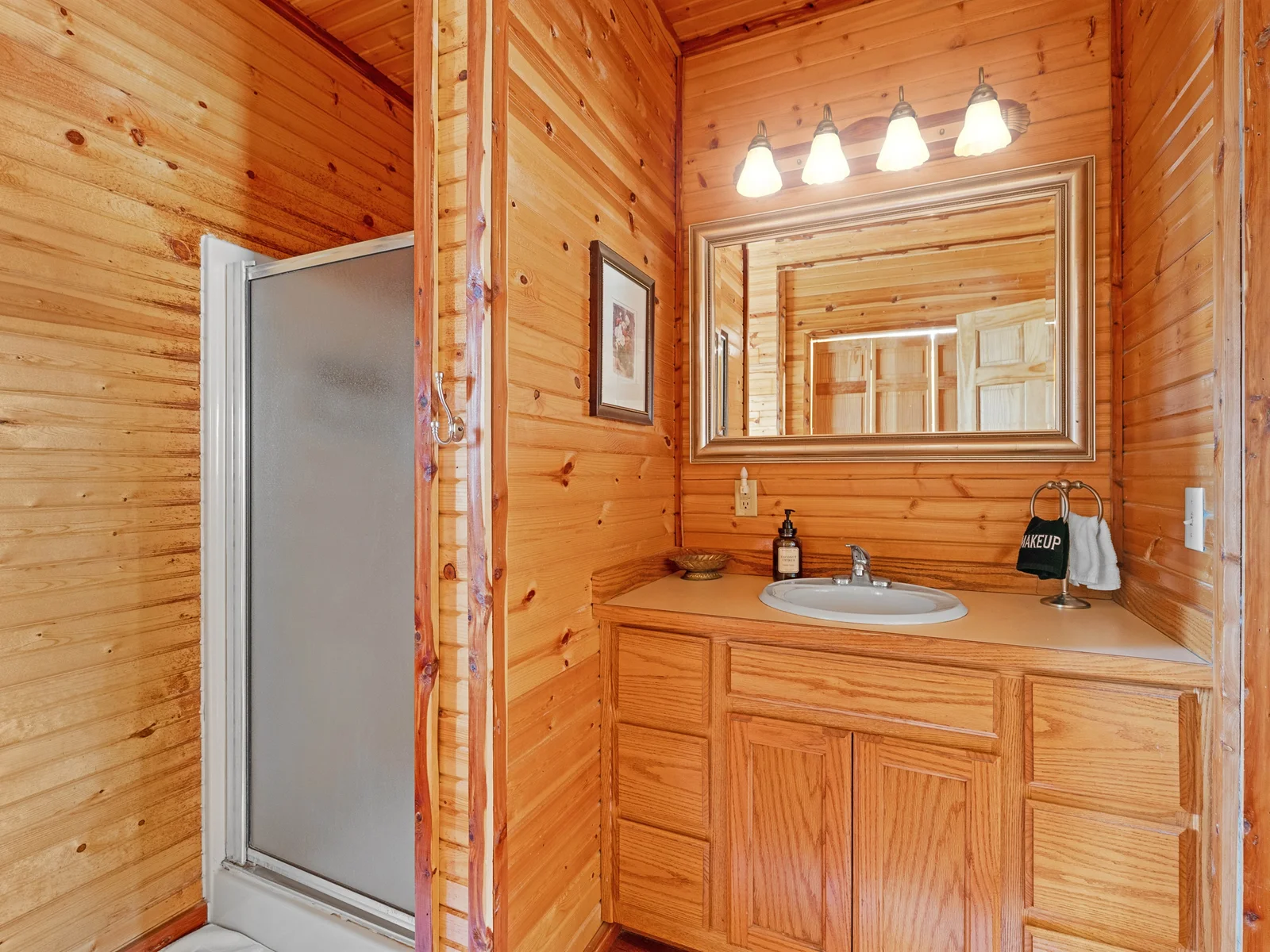 Slip into serenity—your luxury bathroom retreat awaits