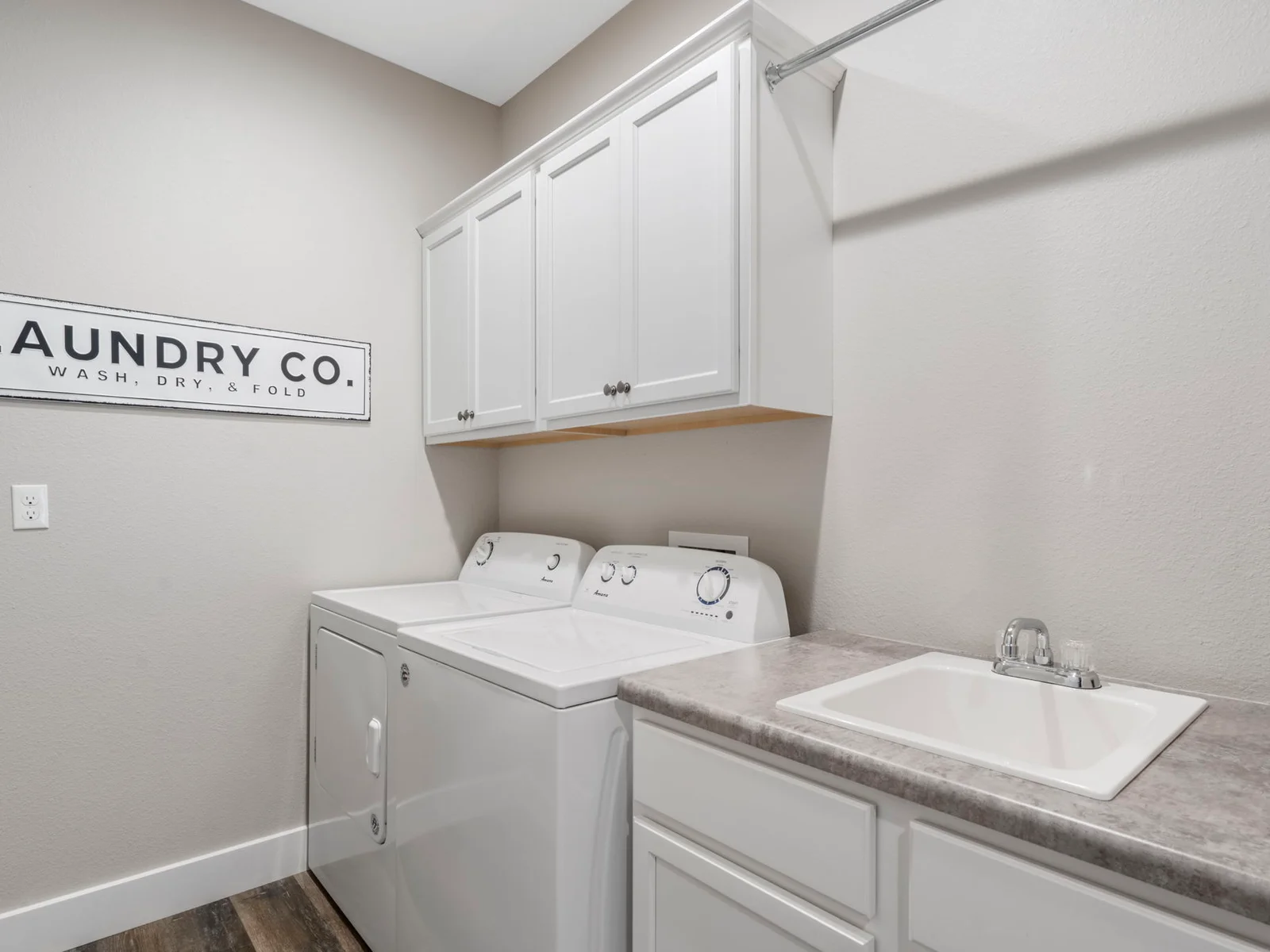 Main level laundry room