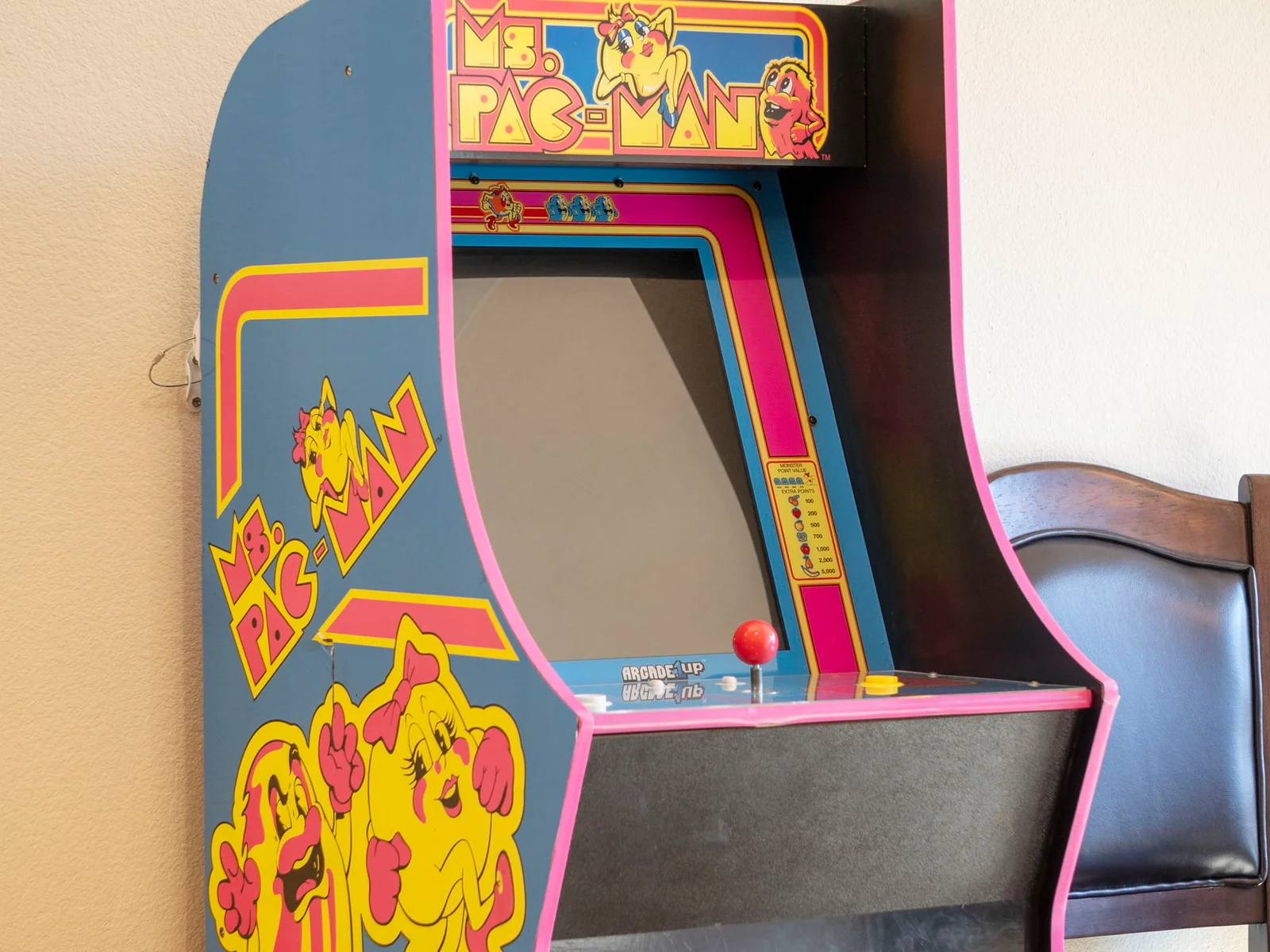 2 standup arcade games with a Nintendo 64 and Super Nintendo