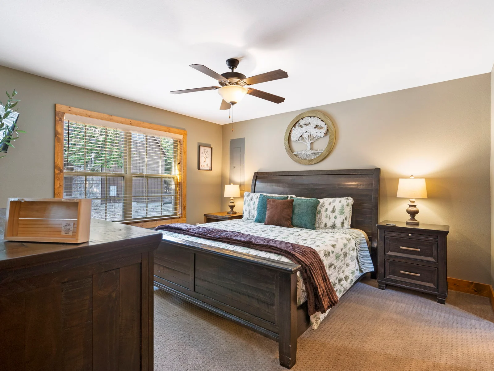 King bedroom #1