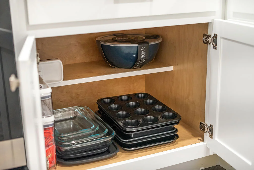 Kitchen stocked with plenty of bakeware