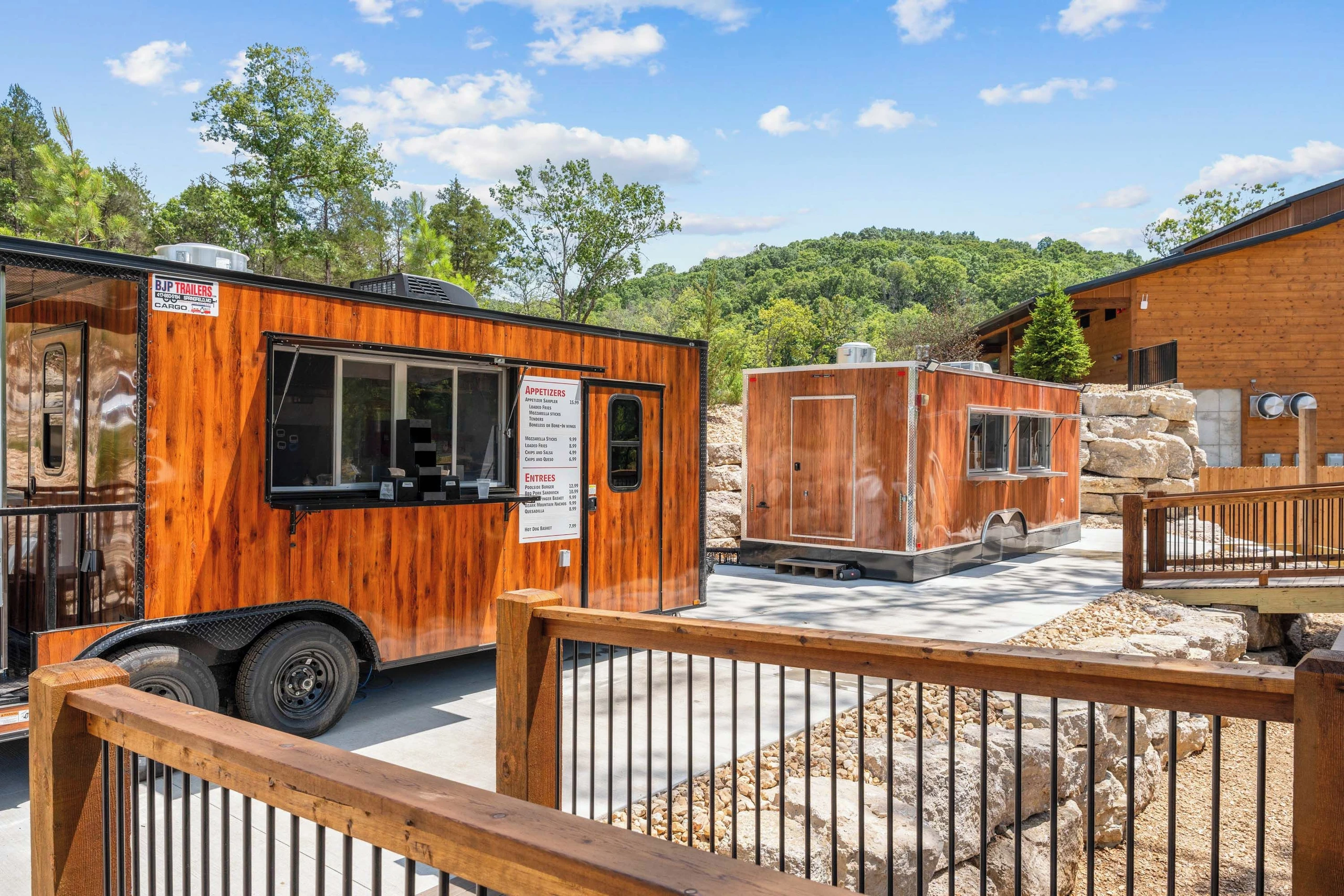 Don't leave for food. Enjoy food trucks, pizza delivery within the camp as well as snacks from the general store.