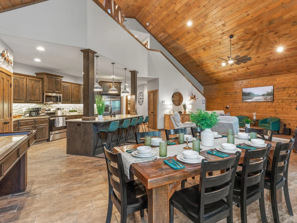Emerald Cove Lodge