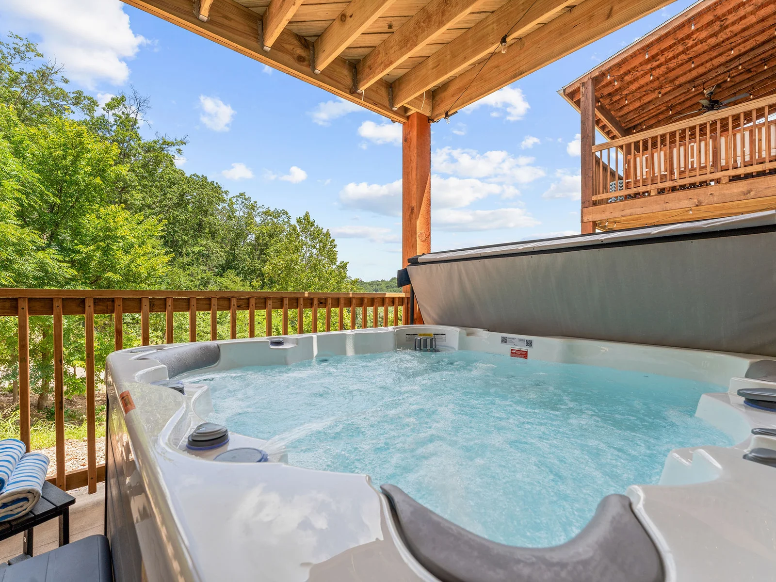 Soak away the day and enjoy a little extra luxury during your getaway. ✨