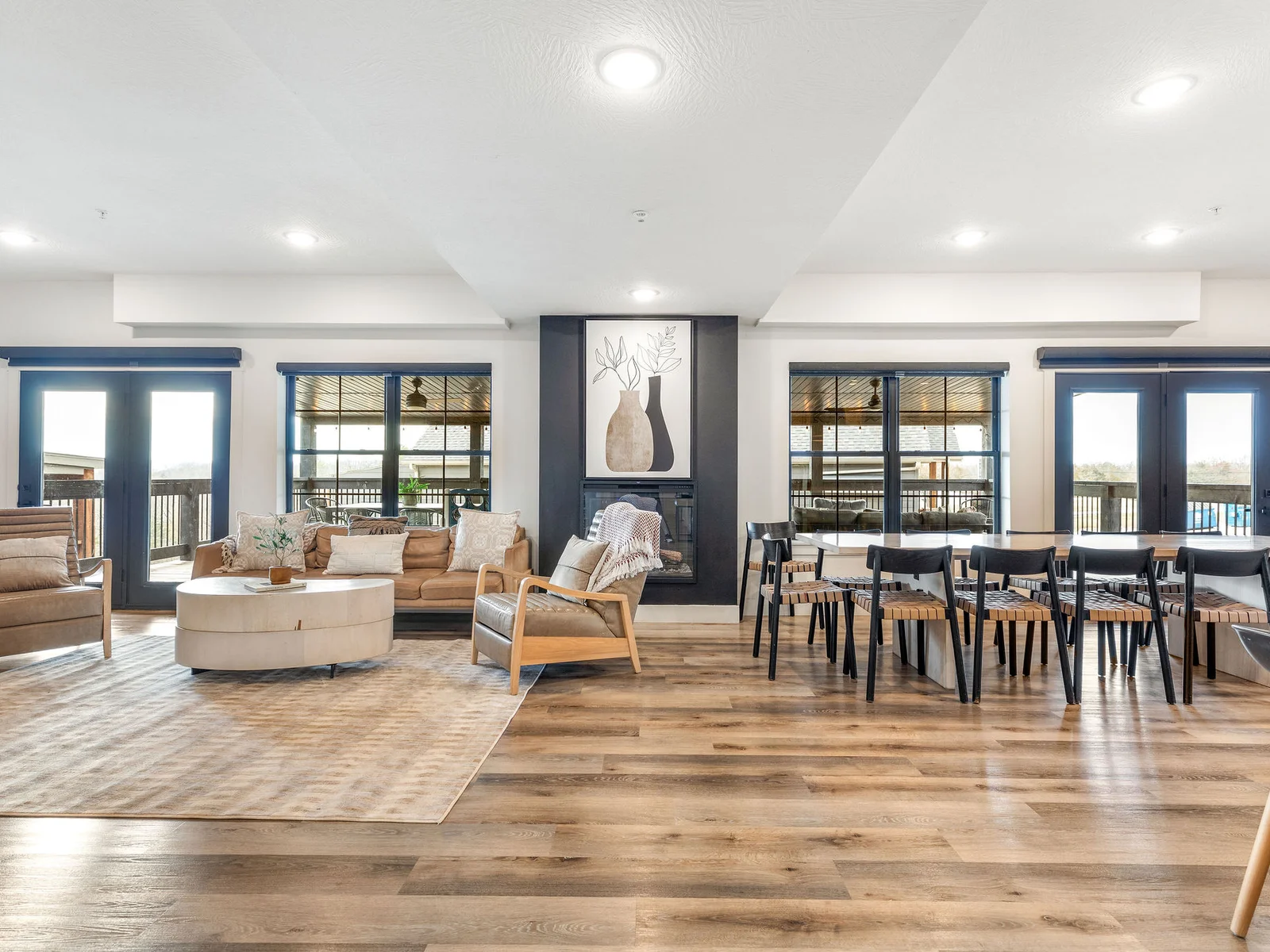 Lots of room and seating around the kitchen and living room!