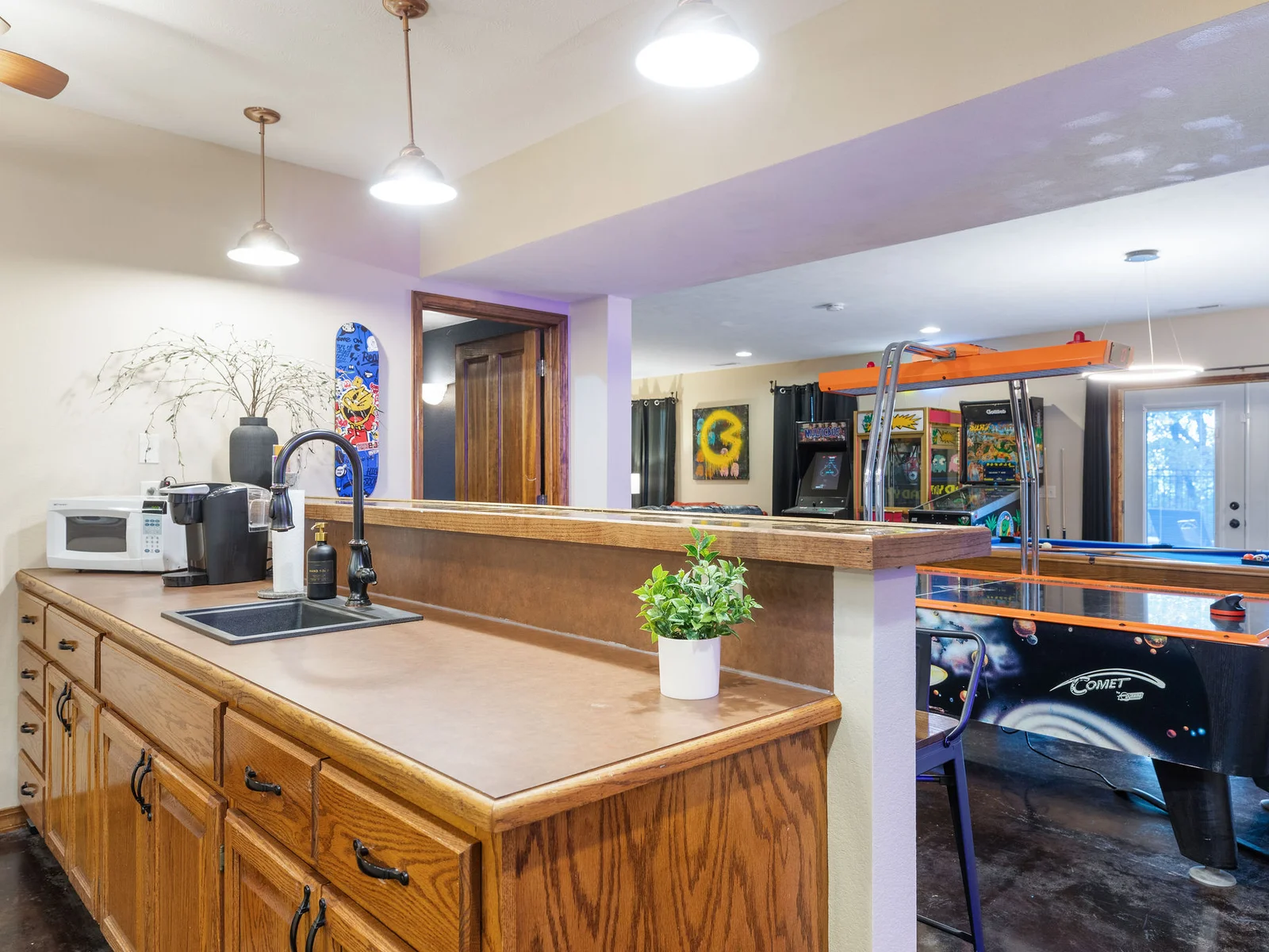 Lower level kitchentte!