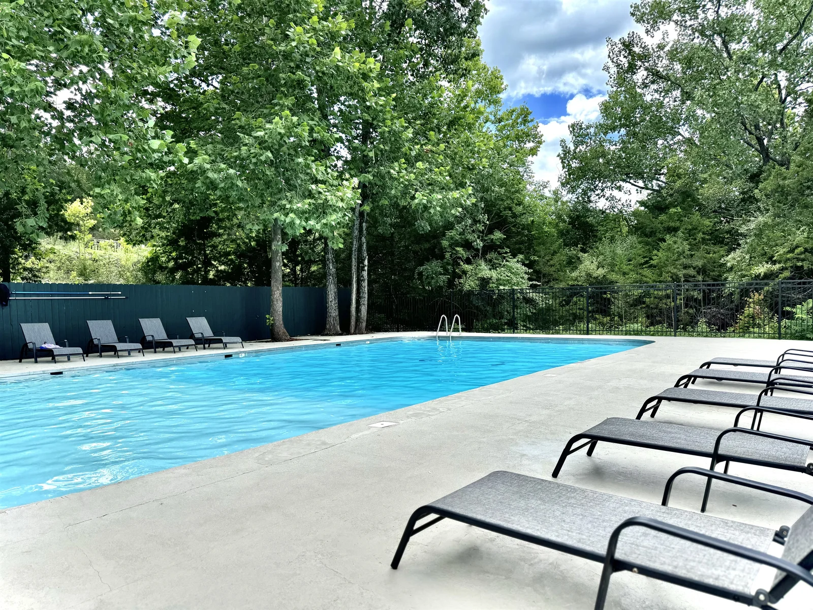 Large outdoor swimming pool!