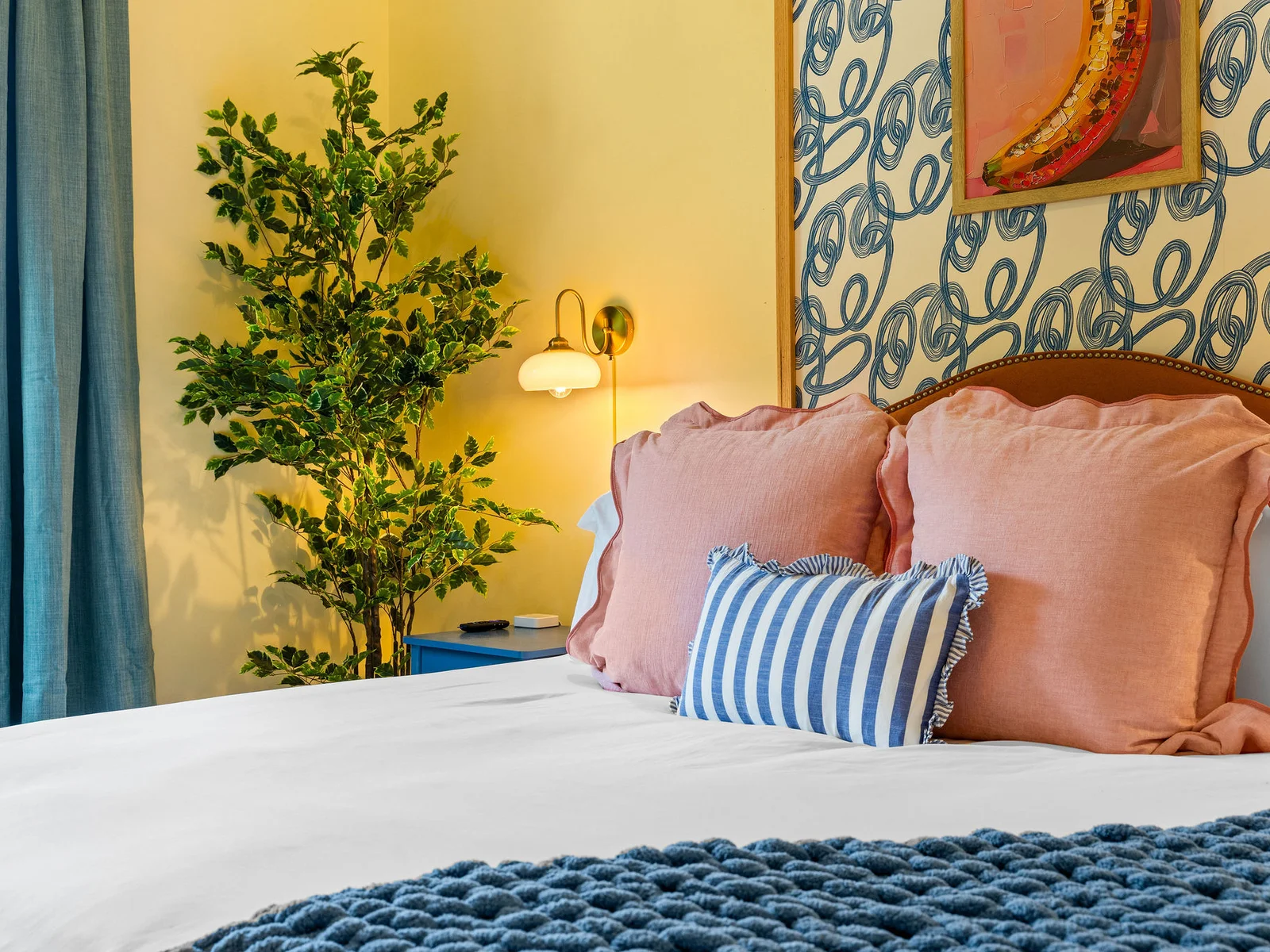 Unpeel and unwind in our most playful King bedroom yet! 🍌👑