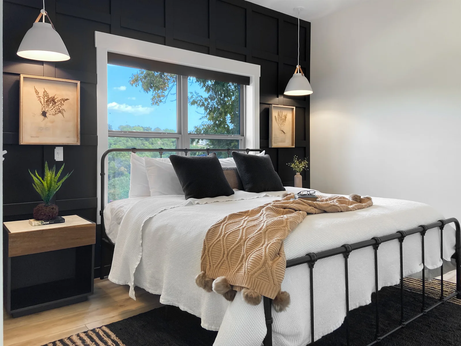 Lower level King #4 with Jack and Jill bathroom