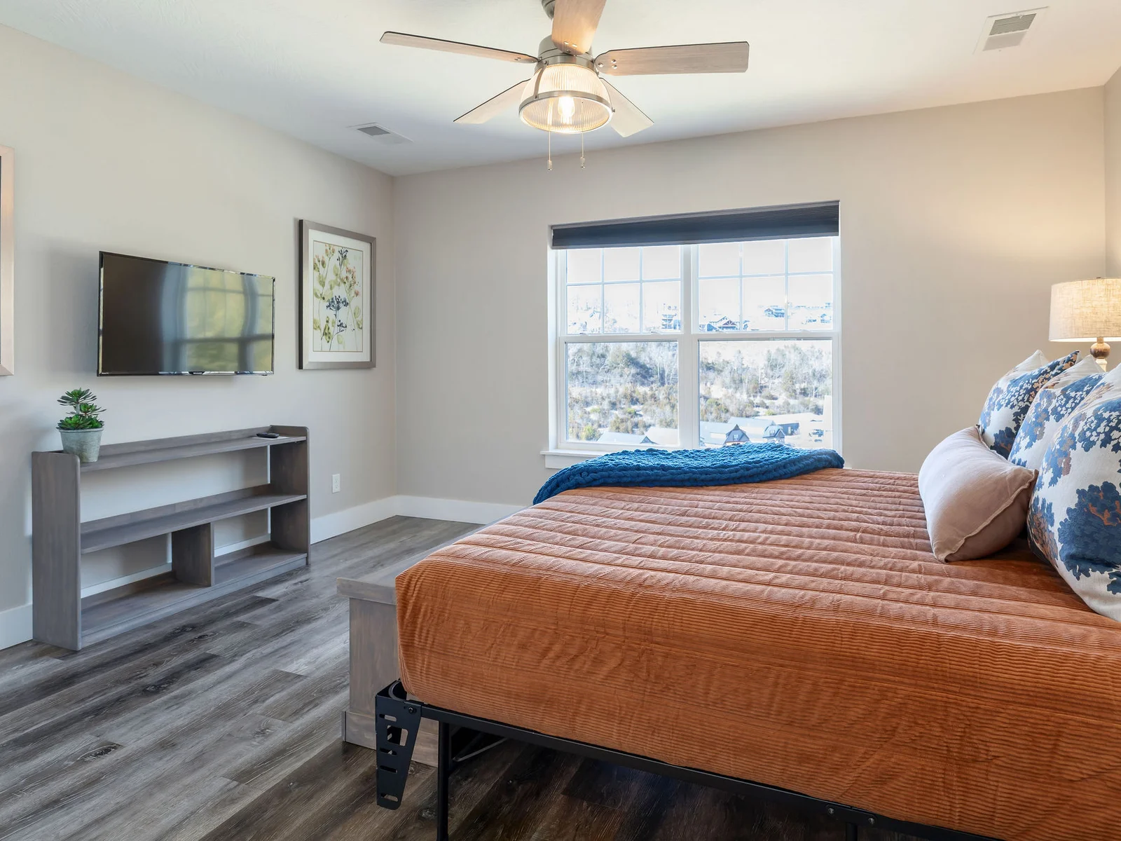 Upper level King bedroom #2 w/ ensuite bath