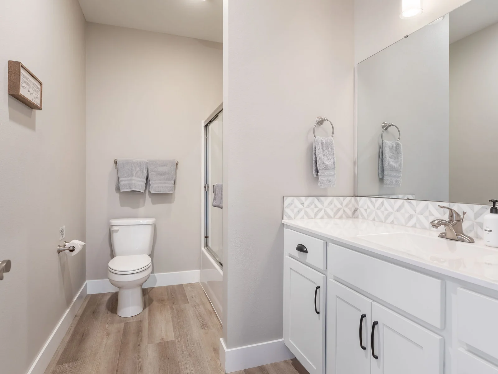 Main Level ensuite bath #2
