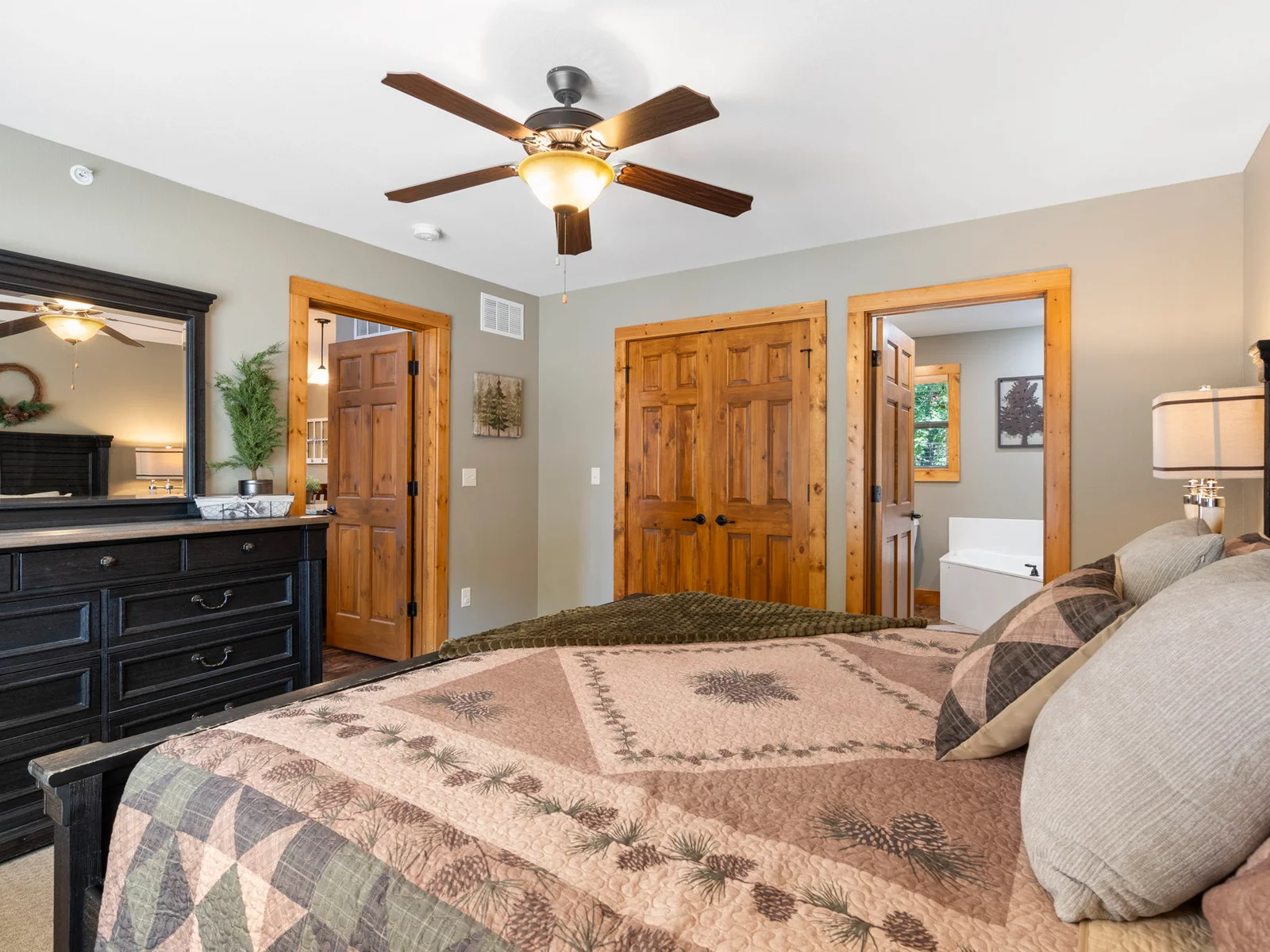 King bedroom #2