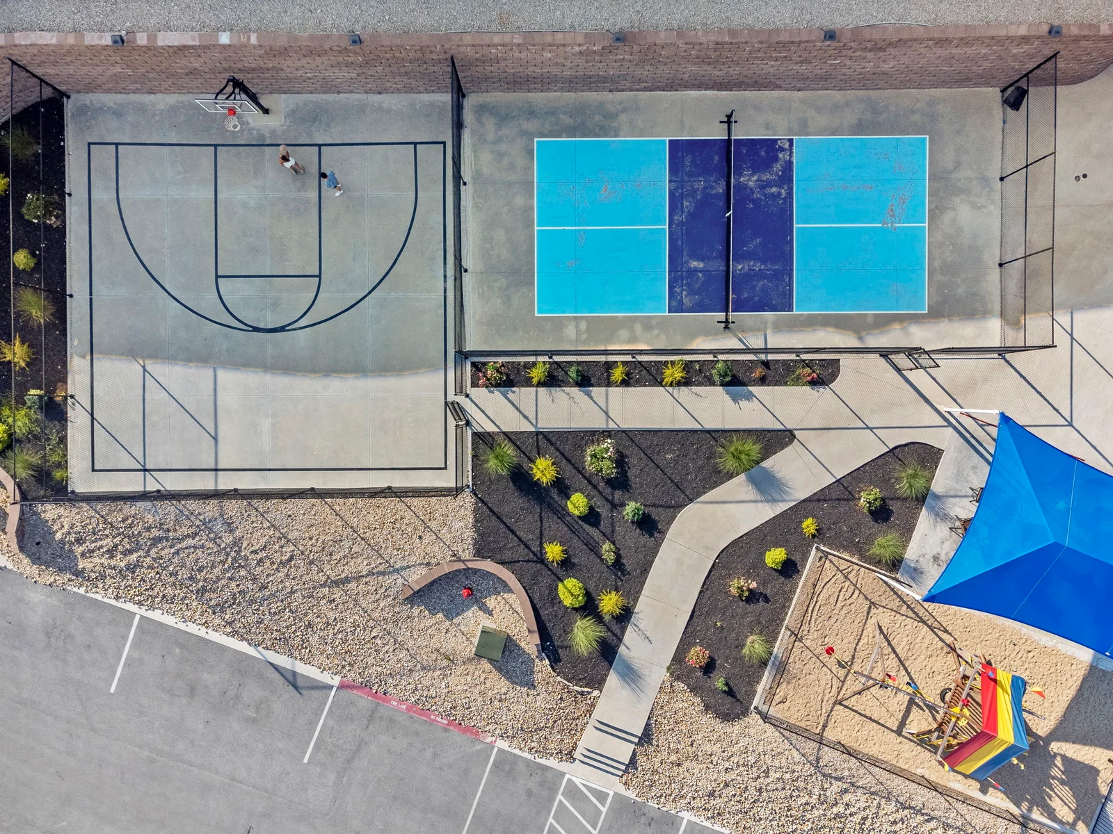 Community pickleball court, basketball court, and playground!