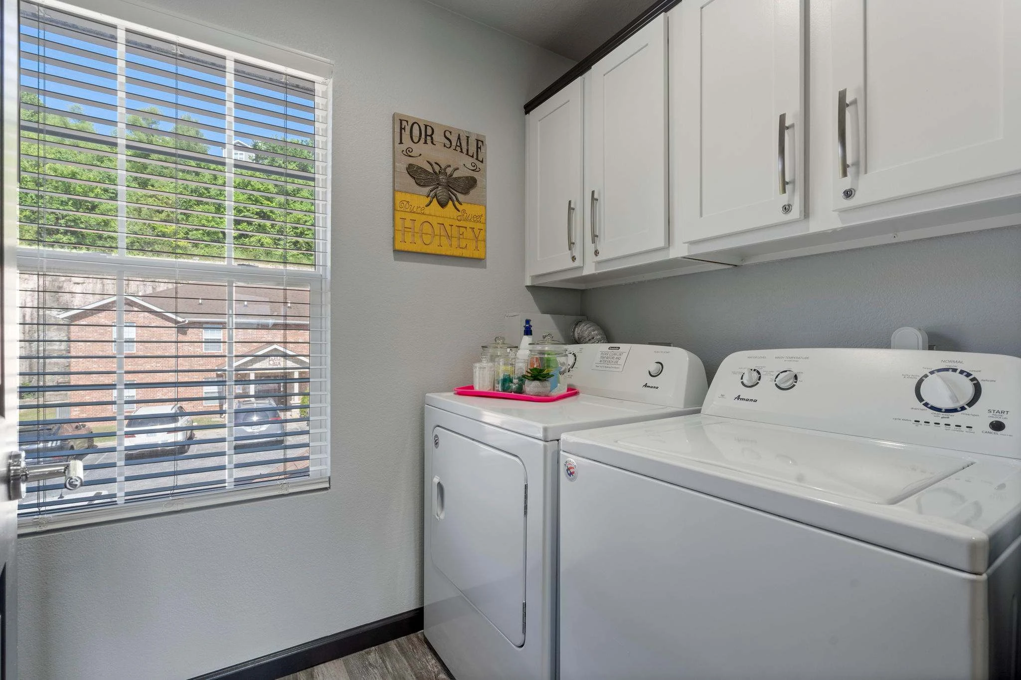 Full washer/dryer